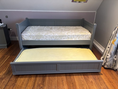 Aspace trundle bed with
