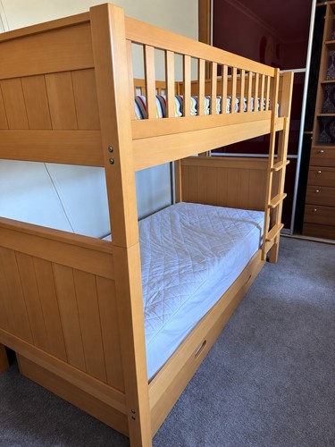 Wooden bunk beds aspace - wooden,